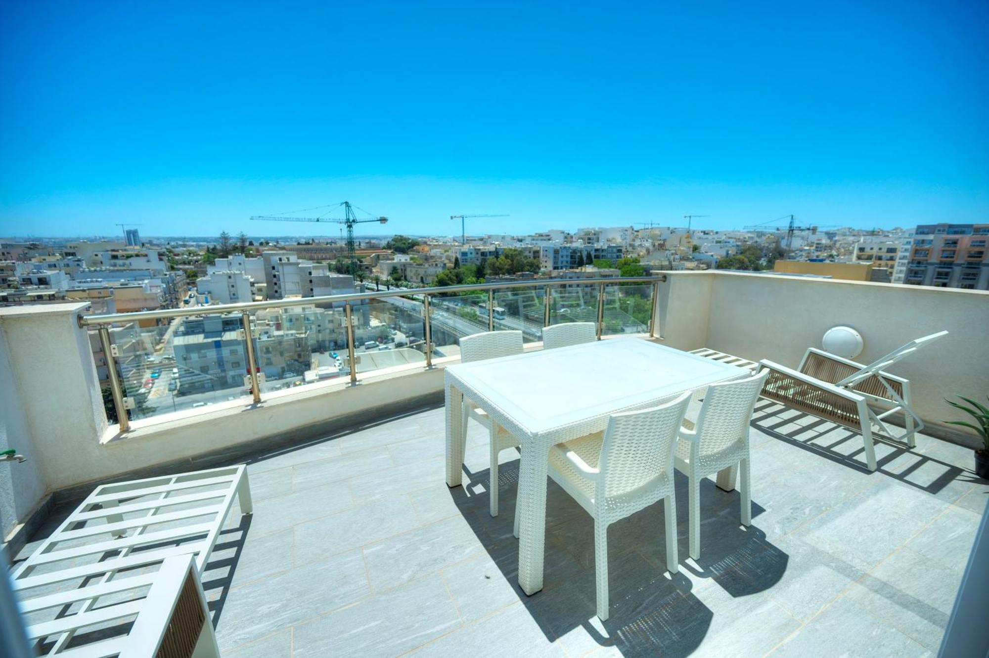 Luxurious Penthouse With 2 Large Terraces Dger1-1 Apartment Saint Julian's Ngoại thất bức ảnh